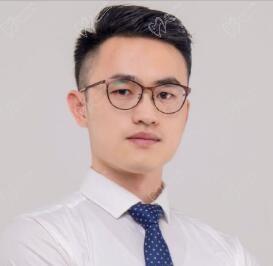 游遠榕