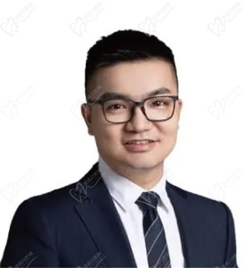張靈超